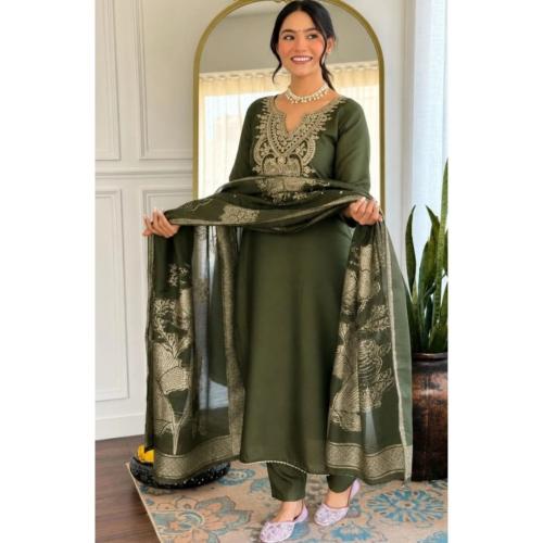 Women Floral Embroidered Kurta Set with Trousers & Dupatta