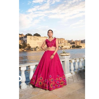 Lehenga Cholis