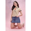 Stylish cream t-shirt with printed design and round neckline