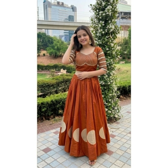 Lehenga Cholis