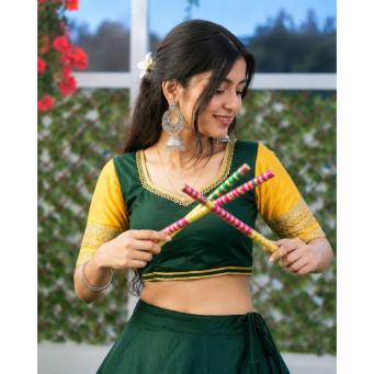 Lehenga Cholis